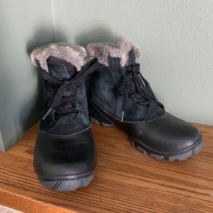 Columbia Black Winter Booties